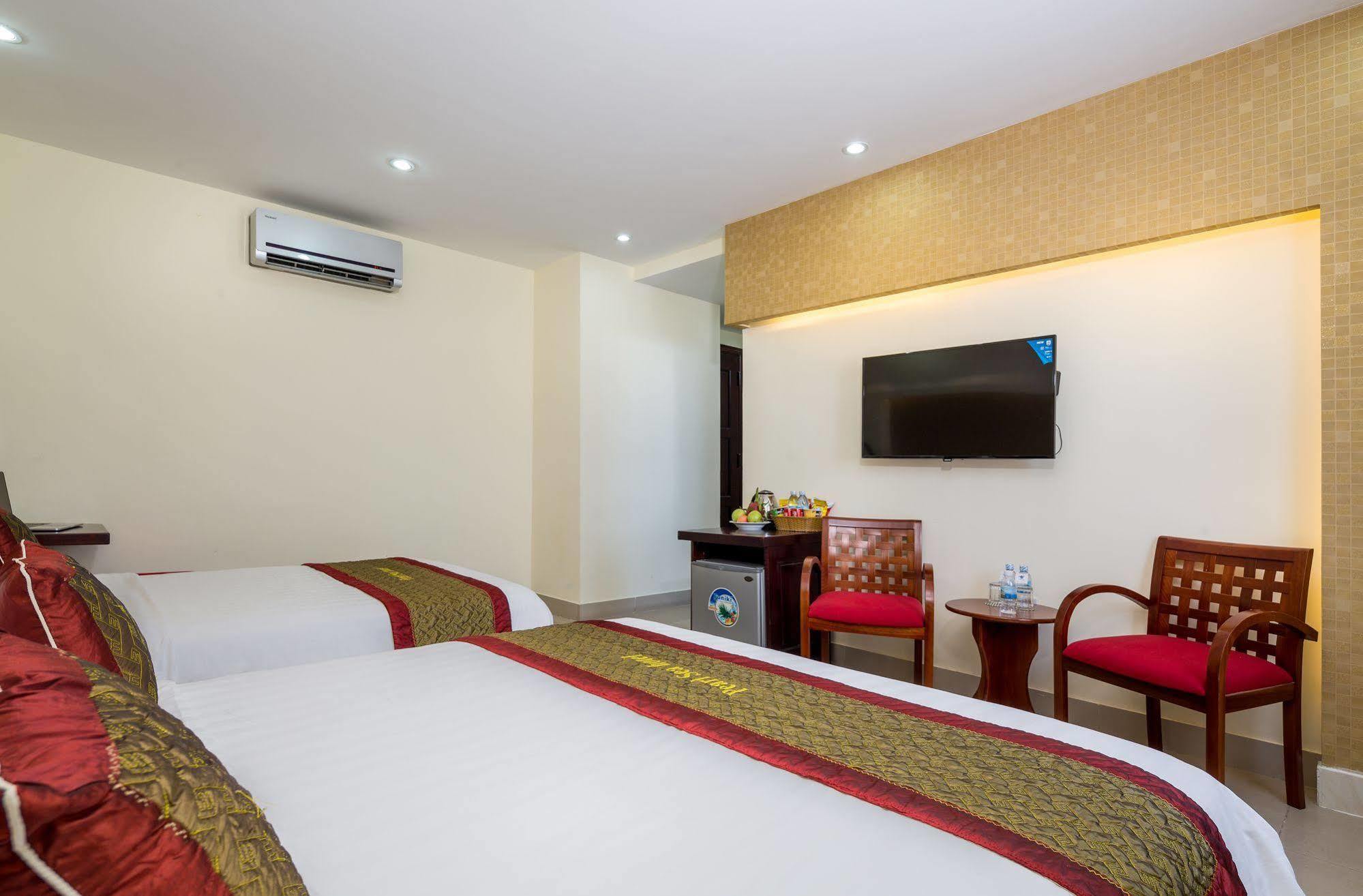 Pearl Sea Hotel Дананг Екстериор снимка